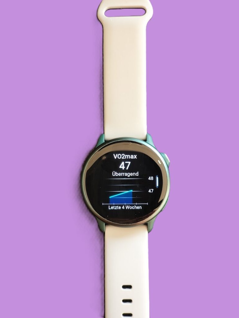 VO2Max als Beispiel auf dem Display einer Garmin Smartwatch. symbolbild. KI Visual.